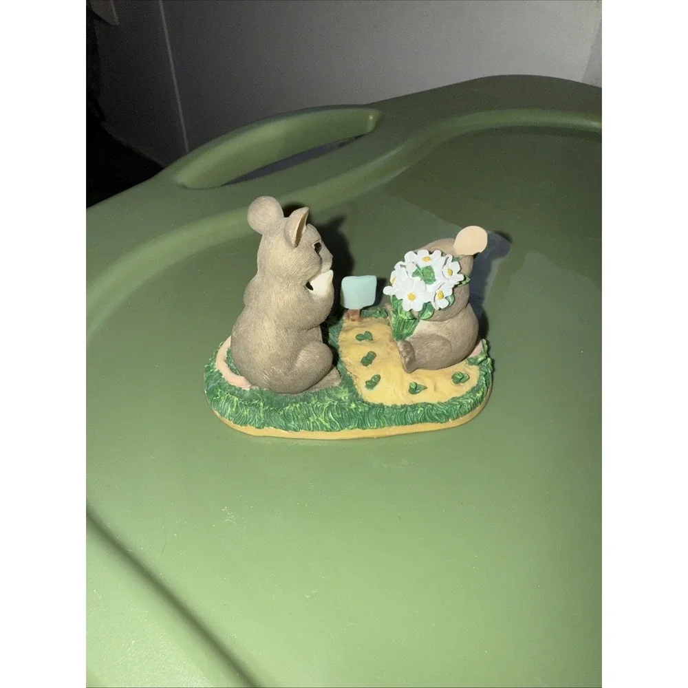 Charming Tails Fitz and Floyd I Love You a Whole Bunch Figurine Number 85/715